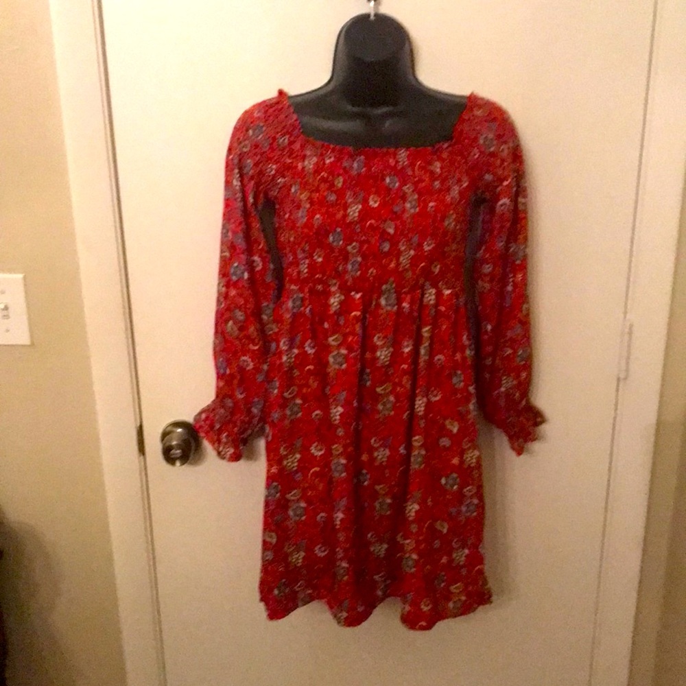 Beautiful top. Medium. Brand unknown